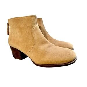 Nine West Genuine Suede Tan Mid Heel Ankle Bootie Size 9.5 Pristine